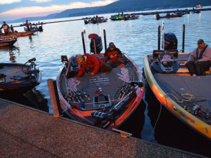 ED8B9B16-E8FD-4C93-B2CC-748E4269A6DE