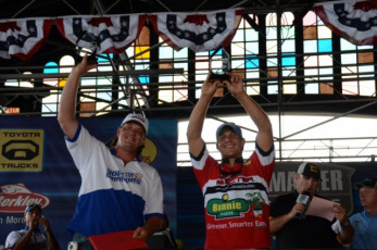 ED9E67F9-07B4-4E61-B4C8-5435B4B9BA46