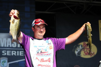 EDCAF67A-59DD-404C-94AE-2FD658521577