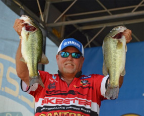 EDE04090-2F54-4195-9B9B-87CE367118B9