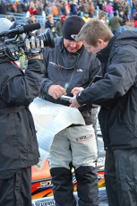 EE9C04FE-FDCF-41D0-B0C2-158DBA6769F5