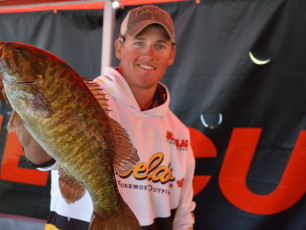 EEF432BB-E942-4575-A4FA-703C088FD91B