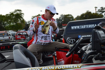 EF4C9D47-04B8-4A28-BF49-2389A1918F34