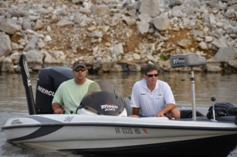 EF92A99E-6659-4B06-811B-E6EB53AFE5C2