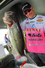 F00028BA-D92D-4688-BC3F-B1D85B9AB272