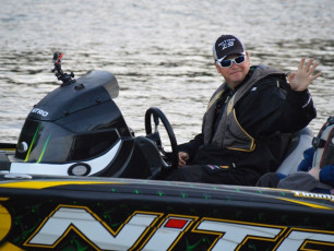 F03189E9-85F7-4167-B025-D770B624500C