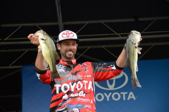 F0886C19-3547-4AF7-990A-82C374AF1802