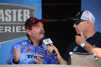 F2A0D938-65F4-4B6B-B0C8-0FA2FF8834B8