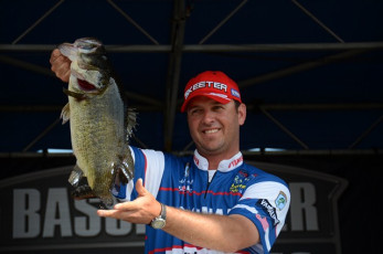 F2B60F3D-F815-495C-8029-816E0089A509