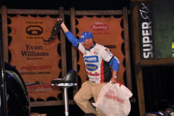 F36DEFCE-6144-44CE-9113-0FD8799FDF69