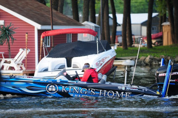 F51CE4CE-7CF0-4B98-8D36-7E134536C553