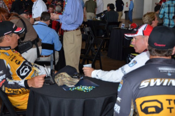 F557DE12-2A09-4C21-972E-A0132DFCFBFB