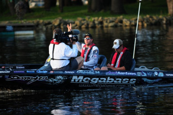 F573D1D9-AEFE-4CAC-99D8-F845D1D940C9