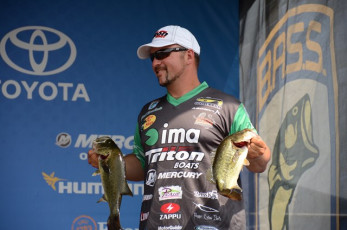 F576A050-A13B-49DA-A53B-F50DA00DB973