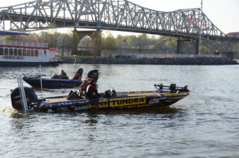 F5A85E27-2133-4068-802E-A078A39683C4