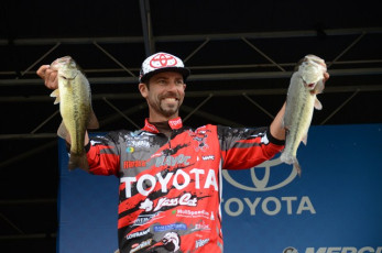 F6053F25-C7B5-470F-BF5A-7F8537DCAE9D