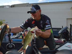 F6104F10-F86E-46EA-905B-3470897BC0F4