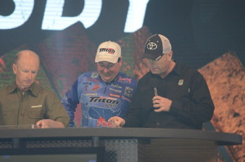 F76CA172-95BC-450D-B91B-76FCE150A855