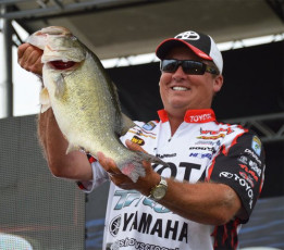 F7BD775F-0271-4E6D-9B1A-5D44728D0654