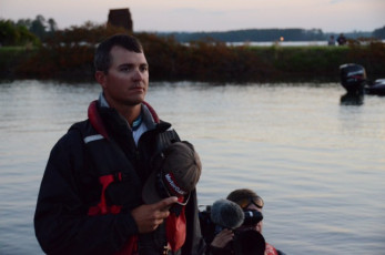 F8749652-5662-46A7-9ECD-EEB751BDF9ED