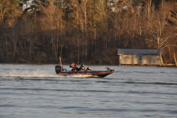 F87FCFFD-FE5A-4958-948D-39968544C357