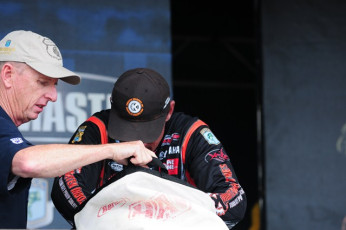 F8DEA044-F228-4212-8F1D-7801BCB39AD5