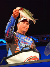 F915F929-1DFC-4A41-B20B-468FF0CBD075