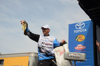 F995E3D4-D8FE-44F8-A114-23D2BB893F9A