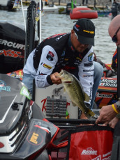 FC73B9E4-1A16-4A3E-A4C1-2762C074A0F6