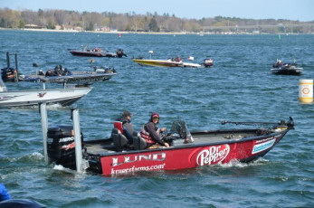 FCF6CEF2-6629-4150-BE86-348E131848A7