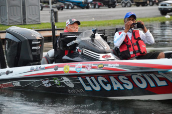 FCFDE58E-B13D-4EA2-9EFE-3F004DD97670