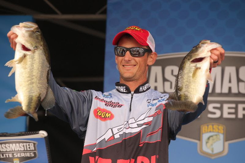 Brandon Cobb stays atop the leaderboard after Day 2 of the Bassmaster
