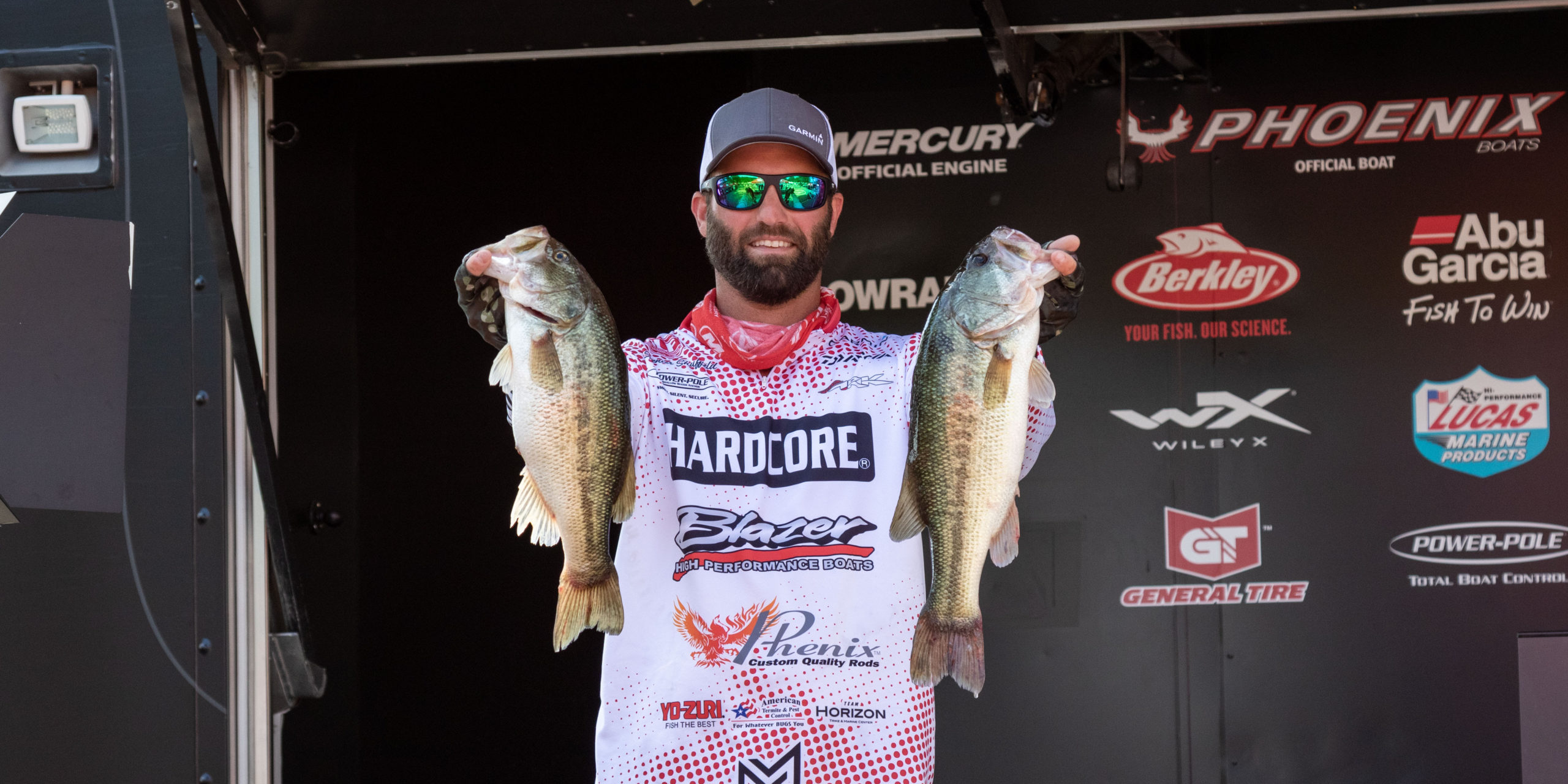 Arkansas' Shuffield Continues to Pace Field at MLF Tackle