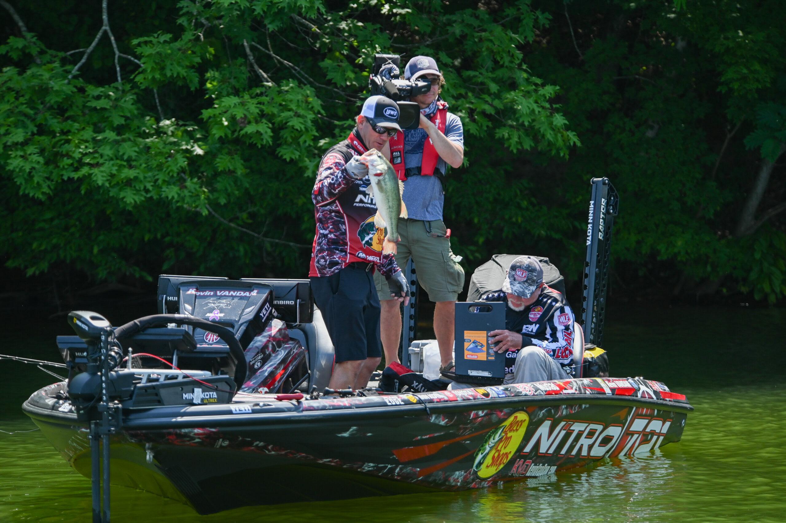 Kevin VanDam Surges to Group A Qualifying Round Win at MLF Bass