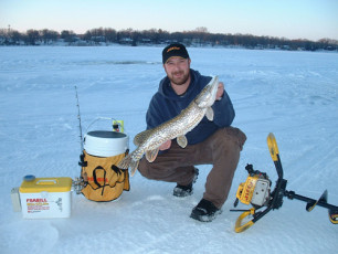 75B97C5E-CC76-40E8-9911-F11A275663C3