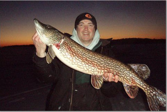 FCFAE0E3-DB38-4F1E-ABE6-2DE852F809E3