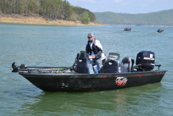 09AF69C3-AA26-49EB-BF0B-980DB7665F96