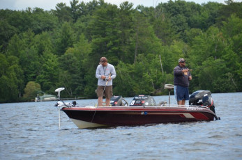 17B19C44-F785-4712-8423-AD6C54CB3C63