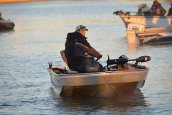 1BBBDF0B-F37F-454A-BE23-CA1B5E117A4D