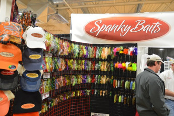 1CD0F3B2-5E71-4A99-B261-45E196B6E6EF