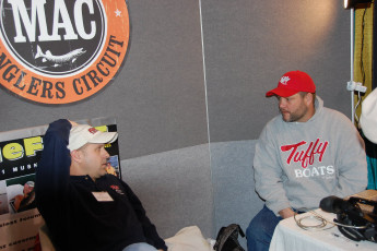 21BFB05E-B499-4074-BEAC-8AF4D87FF95E