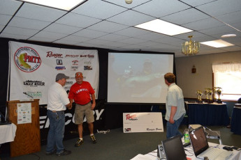 2E360280-7D3C-4BB5-BFC3-E1C1FDADB7DF