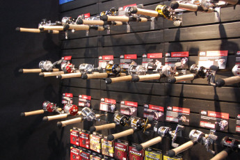 30800AC8-1F46-47D3-9178-F8BA42F64225