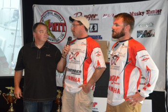 30B59756-3FBD-447F-90AC-524385DBF9F3