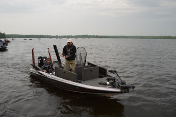 318D03EA-B3B3-4FA9-954F-4DBB77A98755