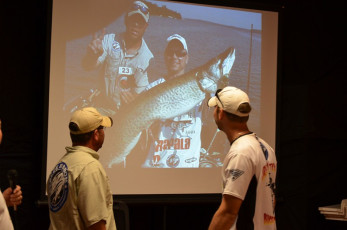 324A6760-22E5-49A8-AE37-2B11BA508A28