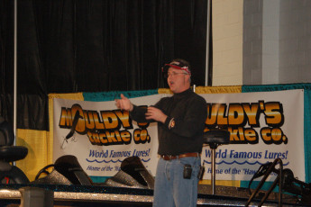 38de3e78-9f17-46c5-b01a-30926569e934