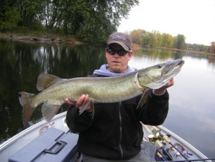 3C63B09D-C5F4-4822-AE9B-255838679BFF