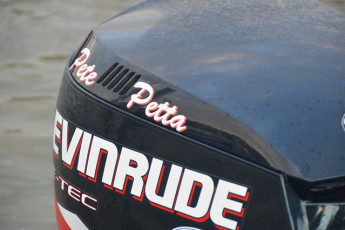 40FE0D6E-EF39-4EB1-8457-A1538EC3BE9D