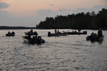 41394764-69C7-41B8-B143-7E3F2B2BF47C